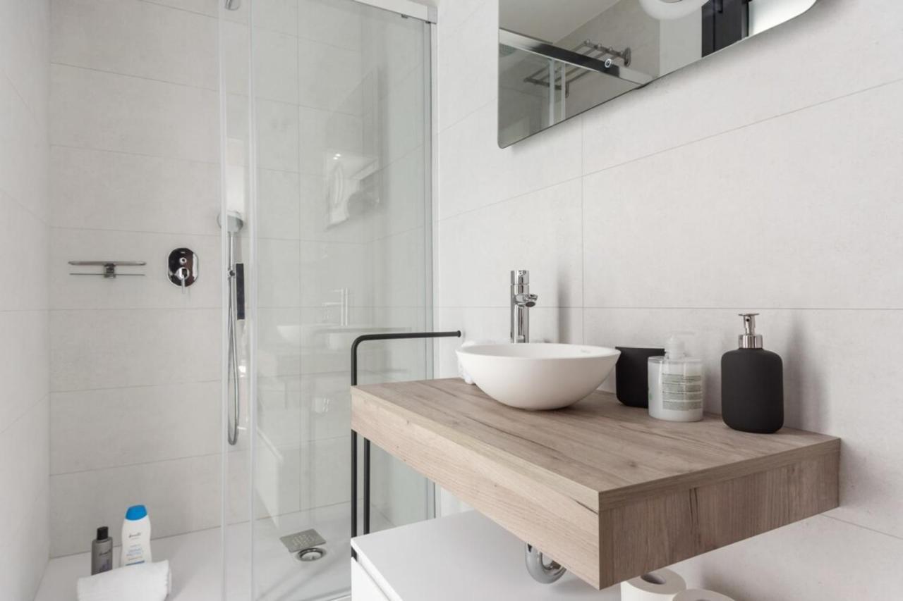 Incredible Design 2 Bedroom Apartment In Centro Madrid Eksteriør billede
